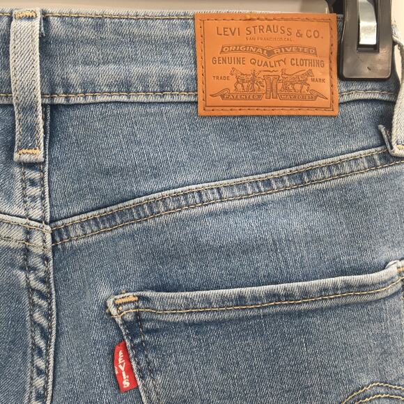 Levi's Strauss 721 High Rise Skinny Jeans Zip Fly Medium Wash Blue Size 25 - Picture 4 of 5